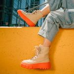 Bota Mujer Caribou x boot lace